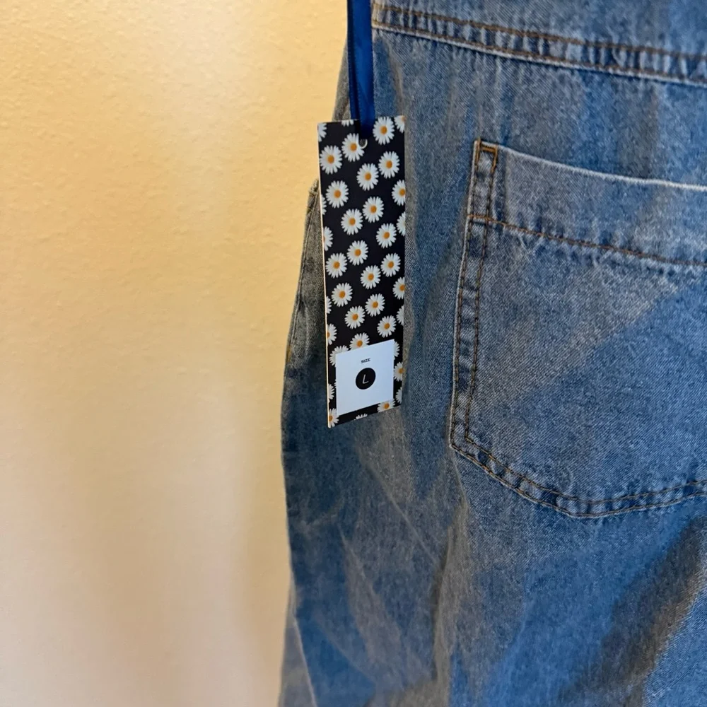 Stylish Denim Button-Up Midi Dress - Picture 11 of 14